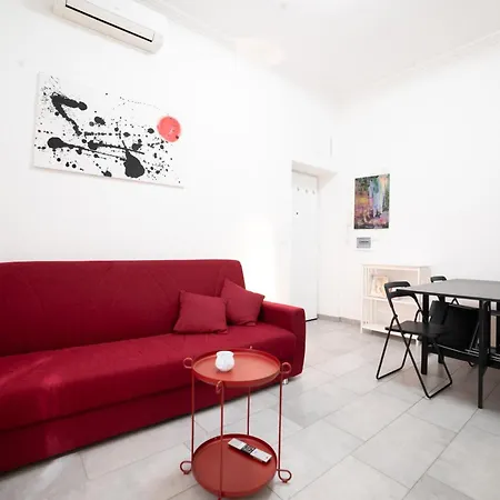 Benedetta Flat: Stylish & Cozy Appartamento